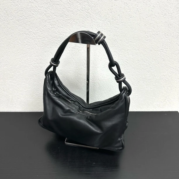 95新 BOTTEGA VENETA/葆蝶家 【圣诞价】黑色编织绳结单肩包063588