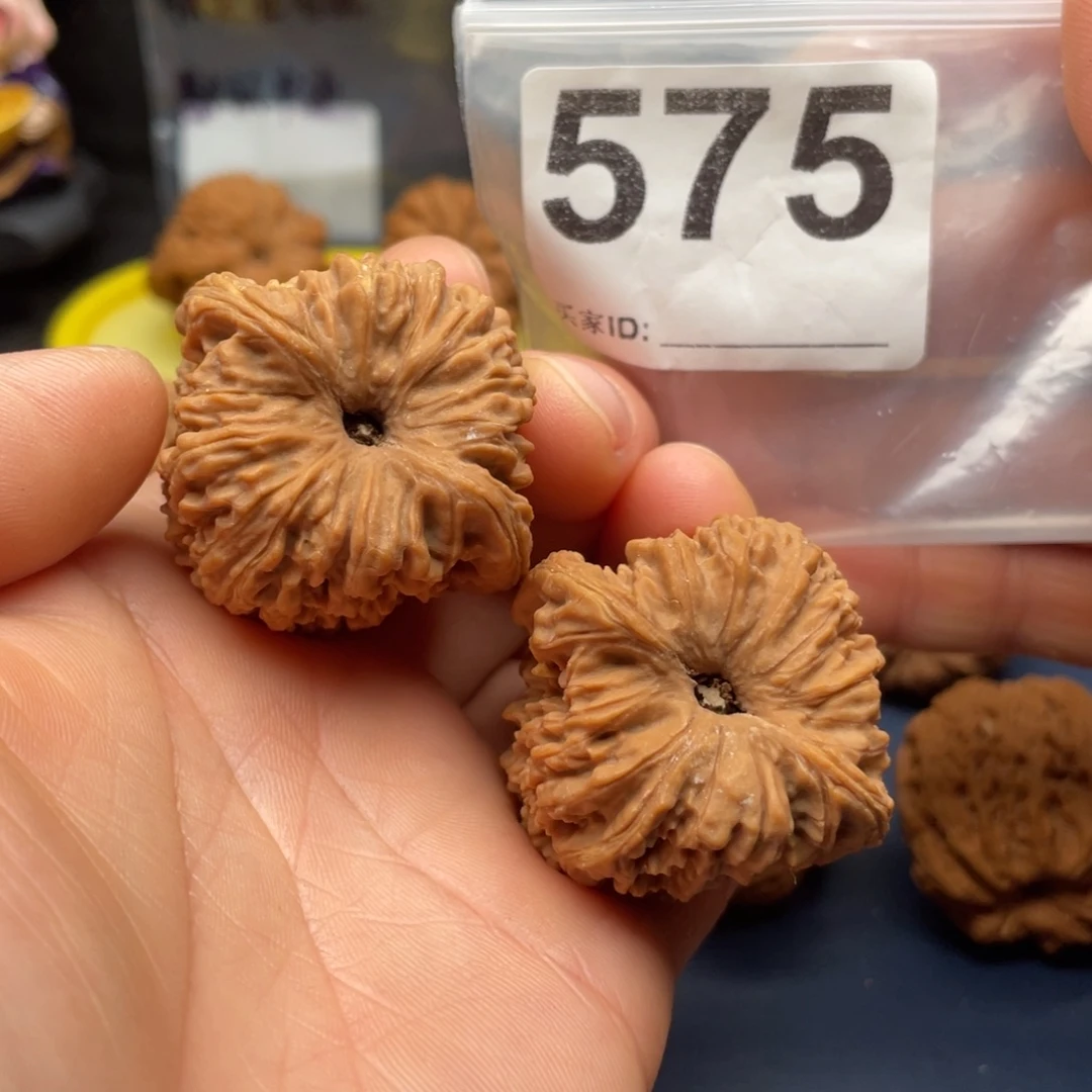 文玩核桃把件南疆凹底高炮40