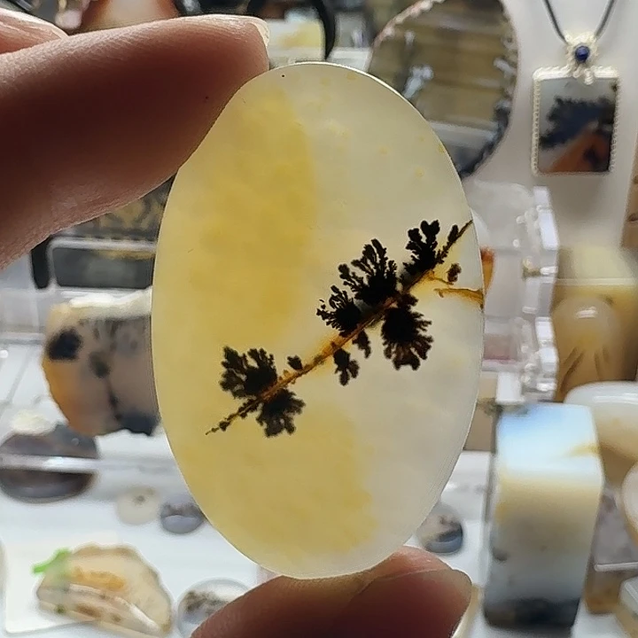未镶嵌玛瑙/玉髓珠宝奇石