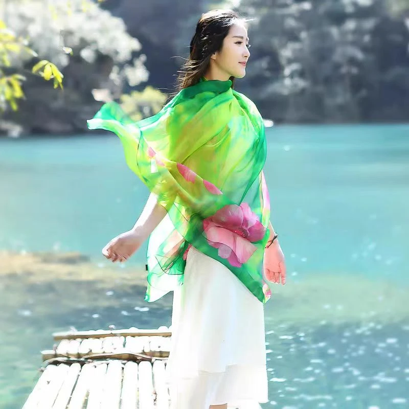 仿真丝时尚四季百搭围巾女款围巾披肩微瑕