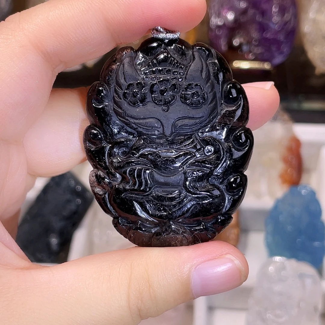 未镶嵌颈饰水晶黑发