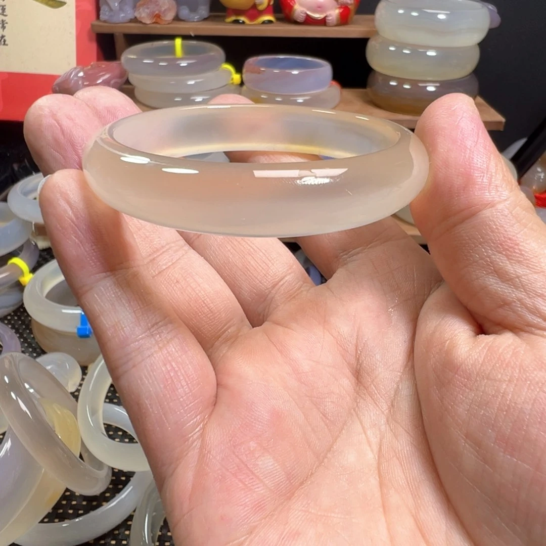 玛瑙/玉髓手镯未镶嵌半*虾