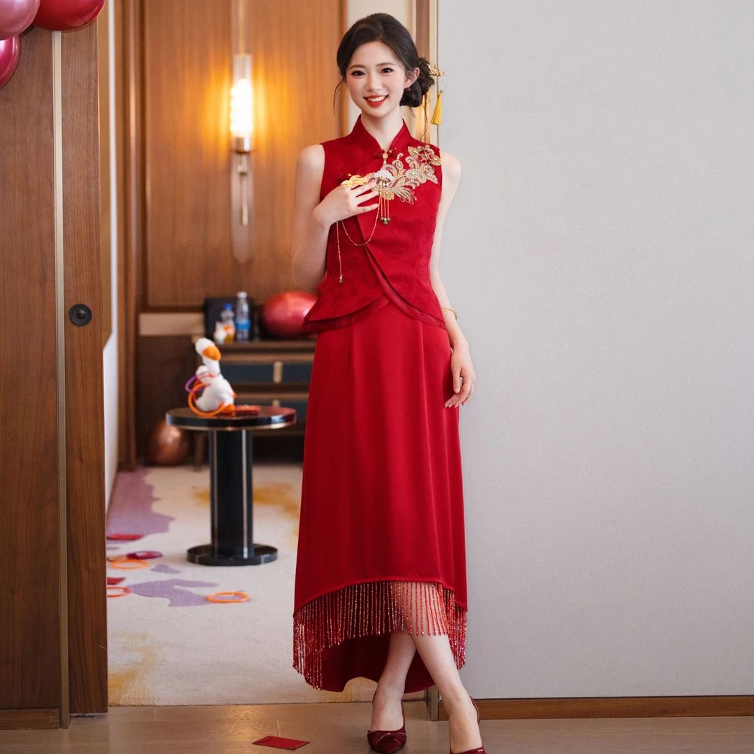 新中式敬酒服新娘2025新款订婚礼服旗袍红色回门宴气质连衣裙套装
