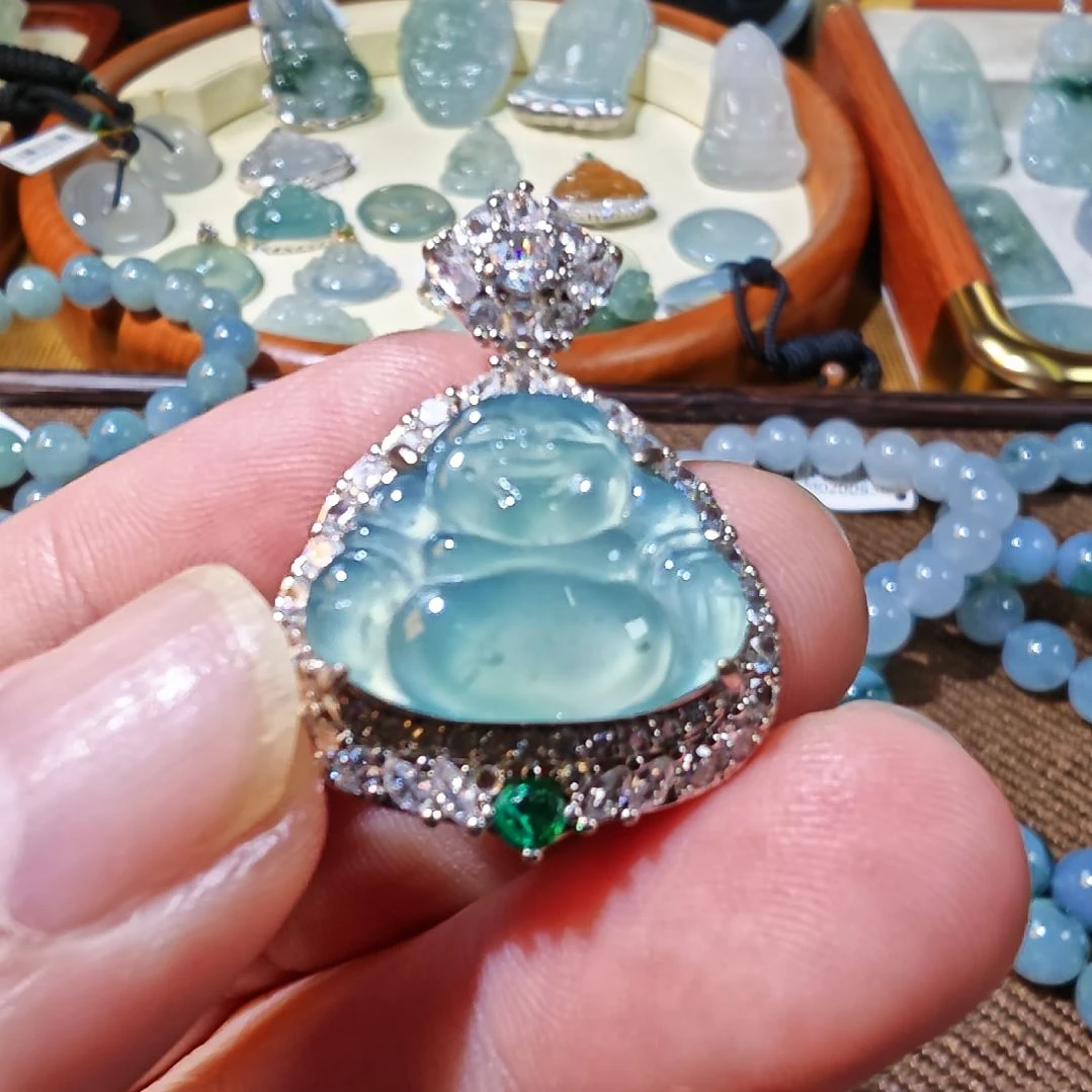 颈饰未镶嵌翡翠一