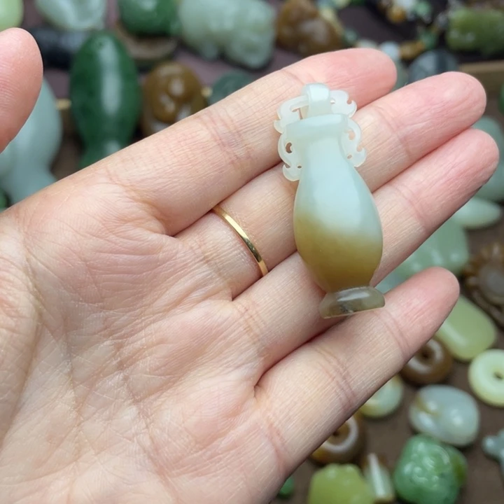【闪购商品】未镶嵌手链和田玉（糖玉）