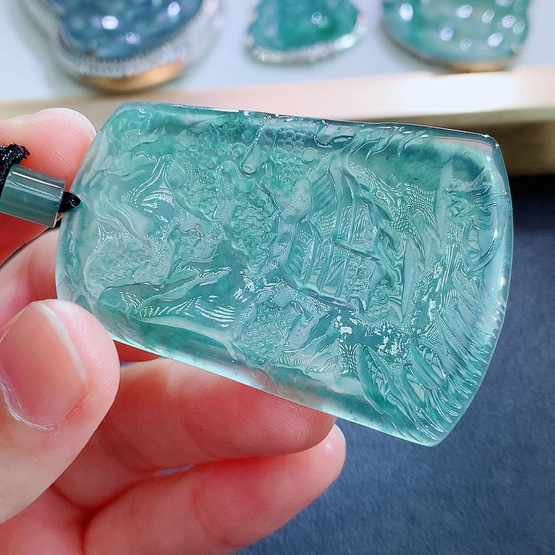 翡翠未镶嵌颈饰翡翠