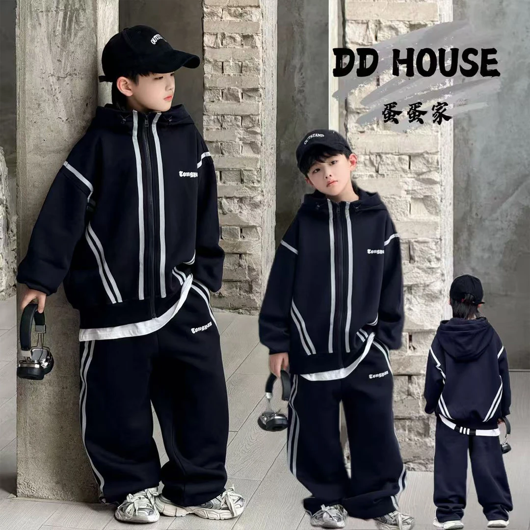 蛋蛋家【飞行假日】25128秋季新款儿童帅气藏青色白边连帽运动套装