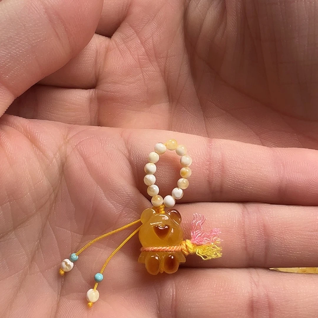 蜜蜡颈饰未镶嵌小熊提溜吊坠