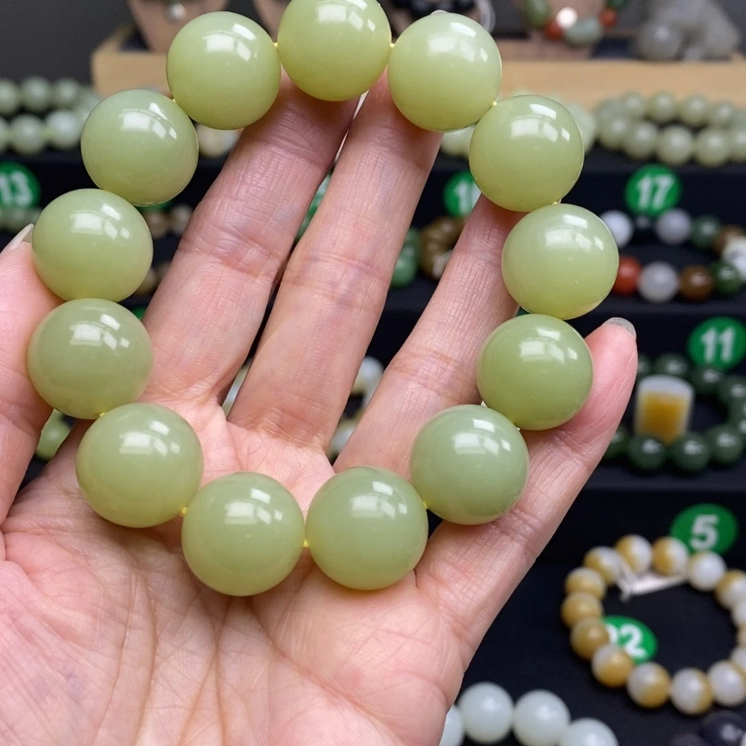 和田玉手链未镶嵌青黄口17m m