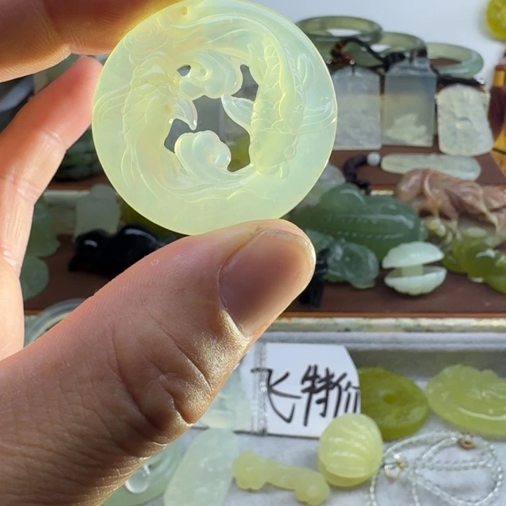 未镶嵌蛇纹石玉颈饰