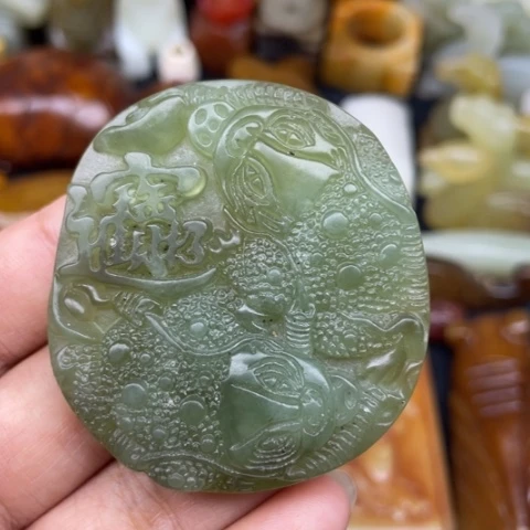 未镶嵌蛇纹石玉颈饰129