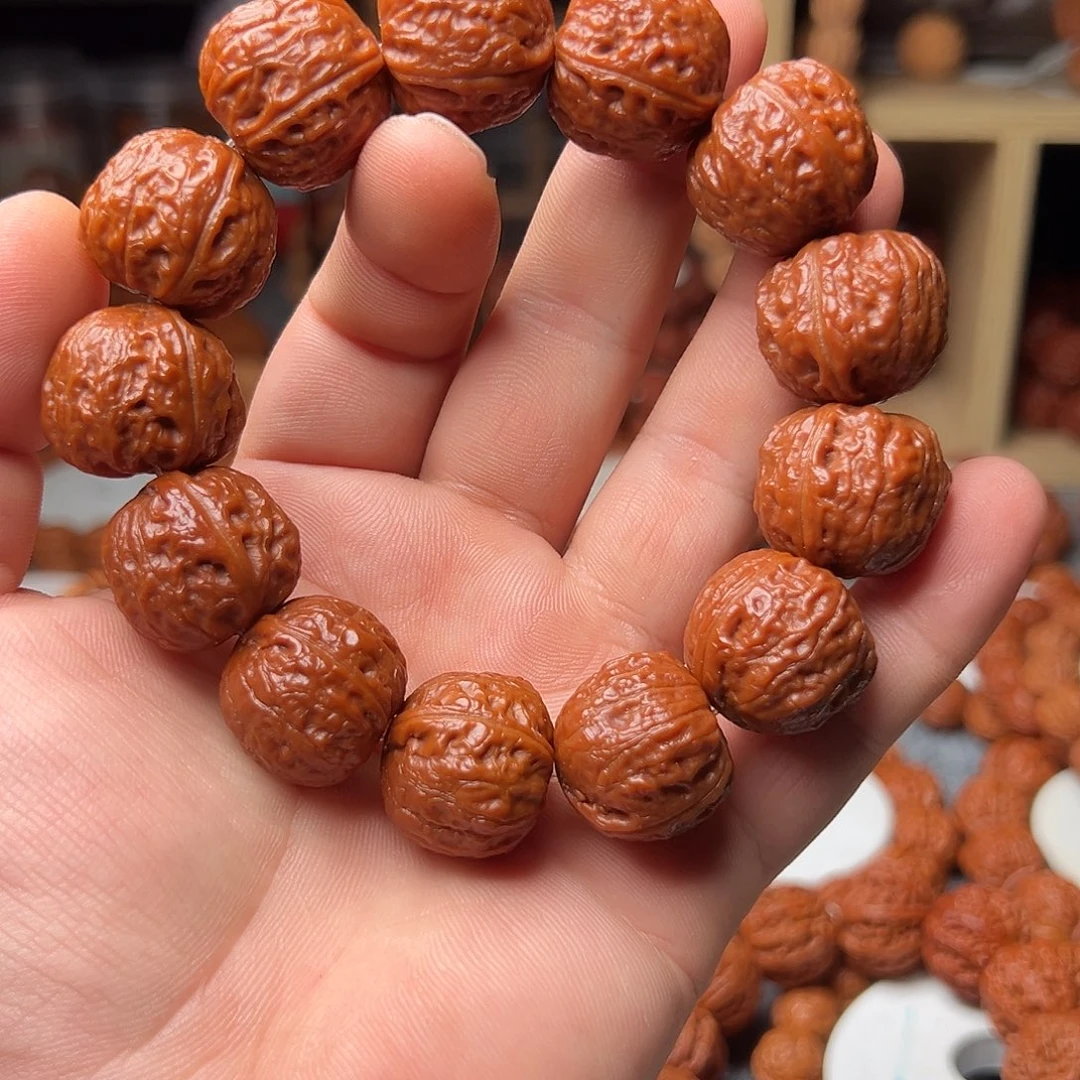文玩核桃手串方墩