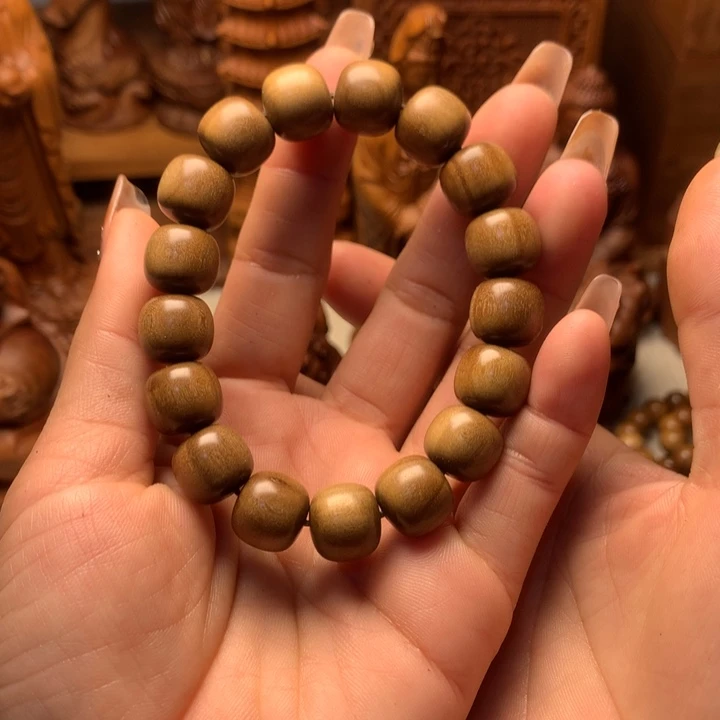 檀香木其他老山檀香手把件