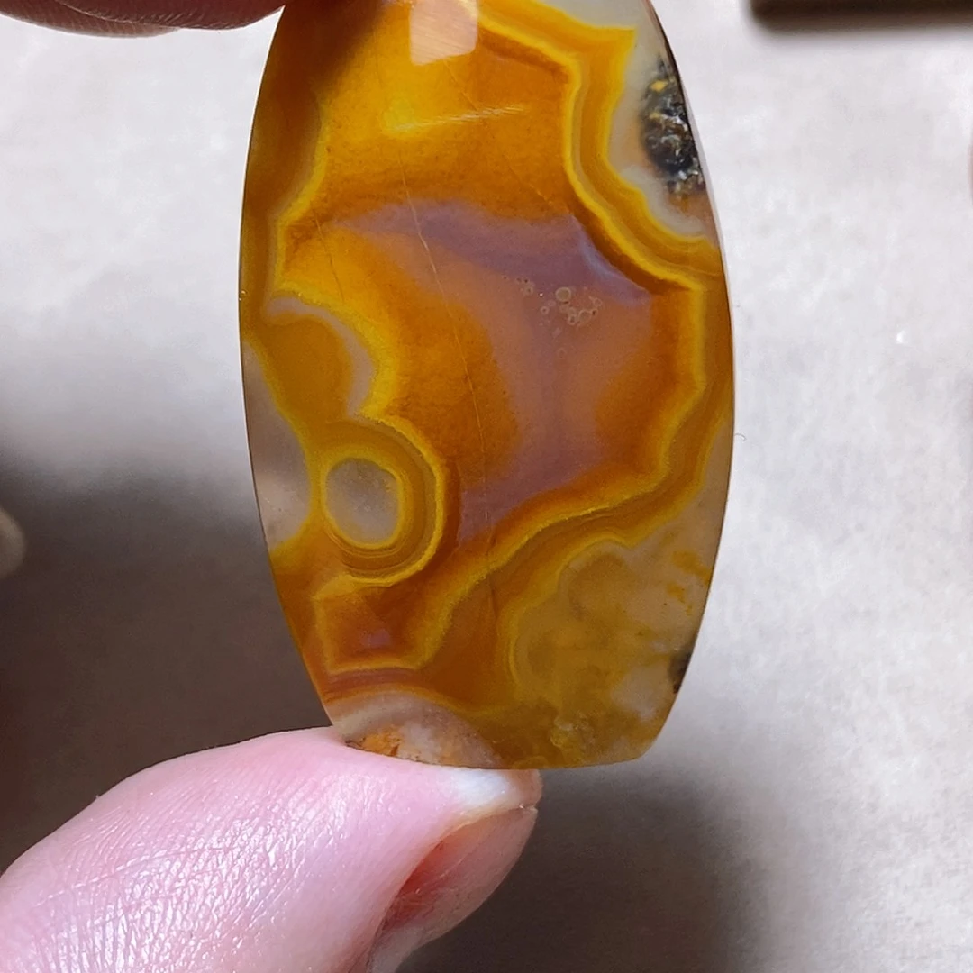 未镶嵌颈饰玛瑙/玉髓放**刀