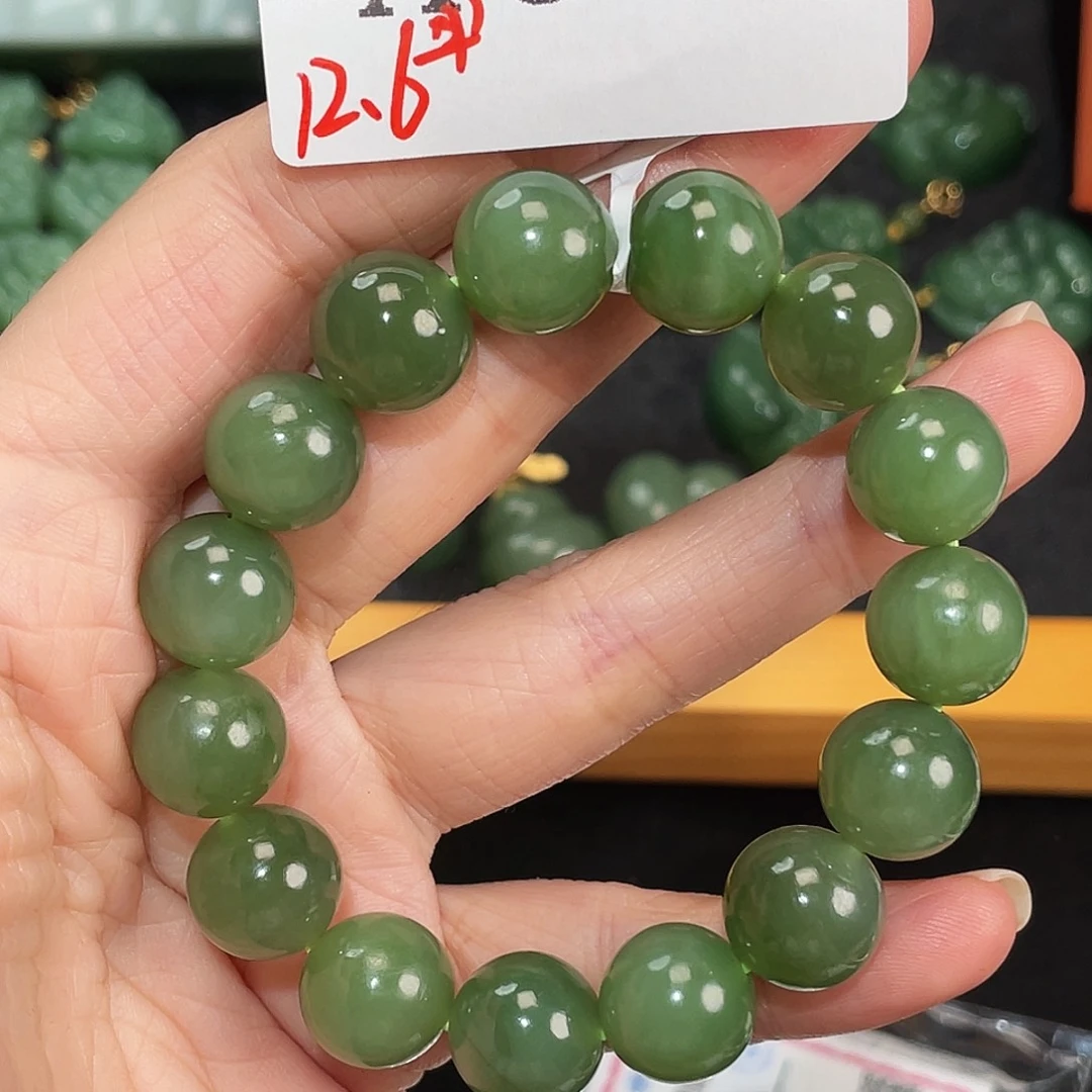 和田玉未镶嵌珠宝半成品A38