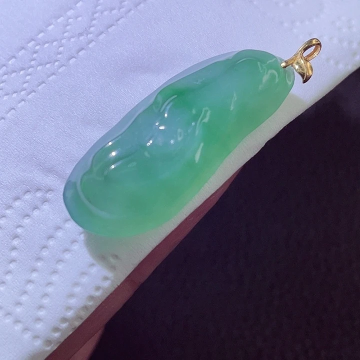 颈饰18K金镶嵌翡翠翡翠