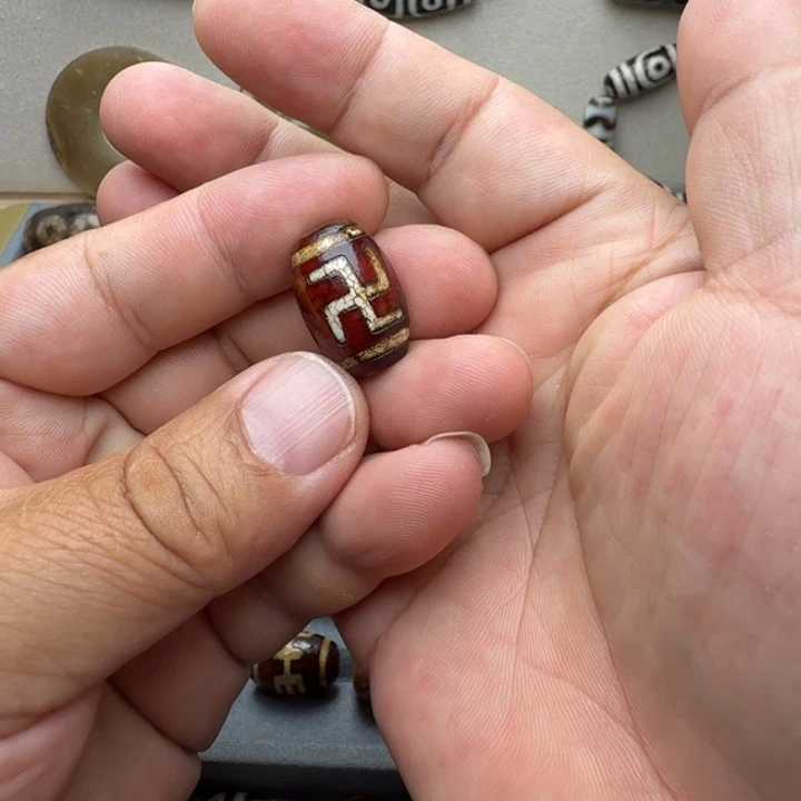 左***宝未镶嵌颈饰玛瑙/玉髓