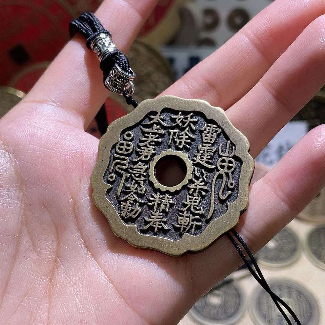 铜铜现代仿制工艺品花钱