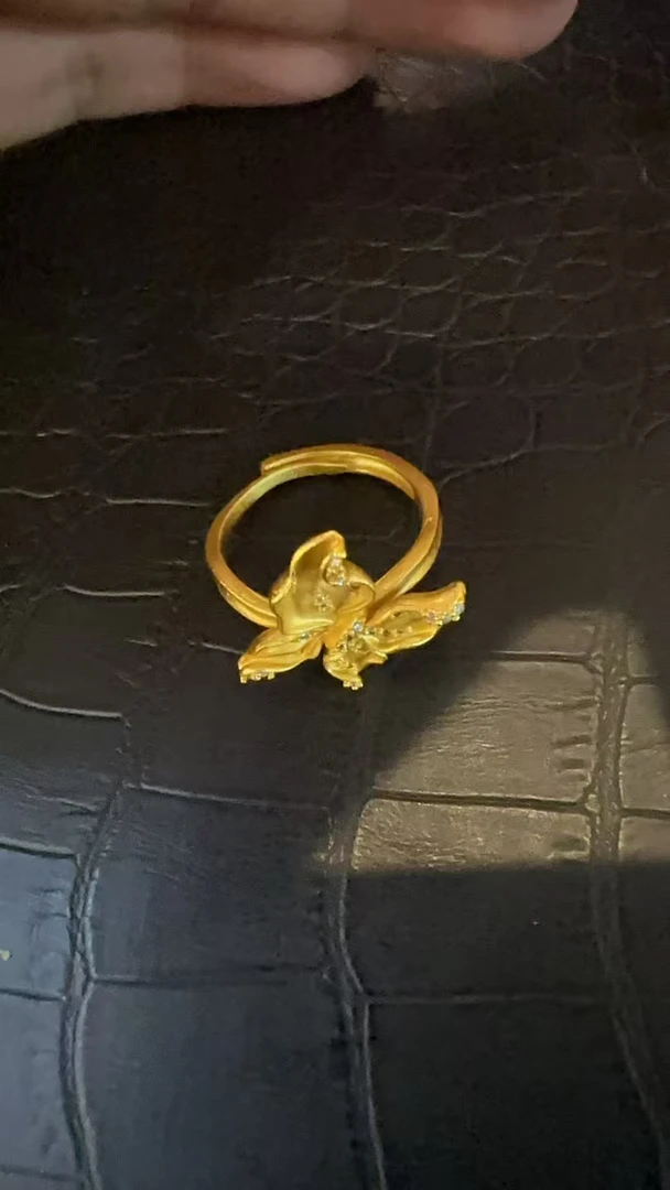 D113【私人定制】时尚蝴蝶戒指