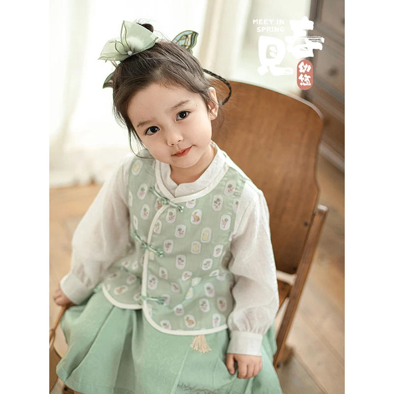 清 幼悠春贰波【花栖玫瑰】女童复古小兔提花马甲 CC0018
