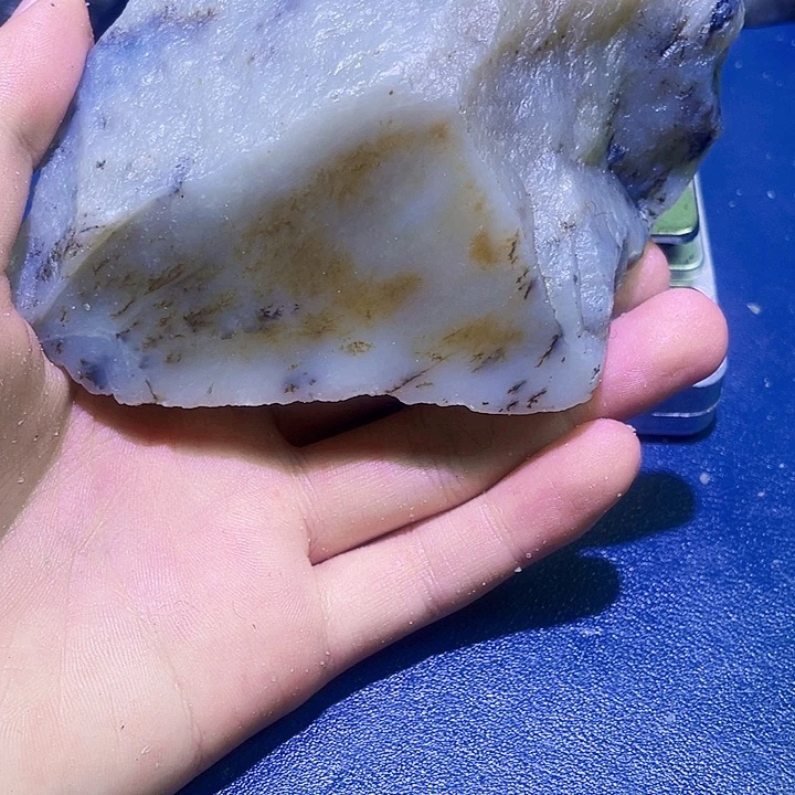 未镶嵌和田玉（糖玉）珠宝半成品