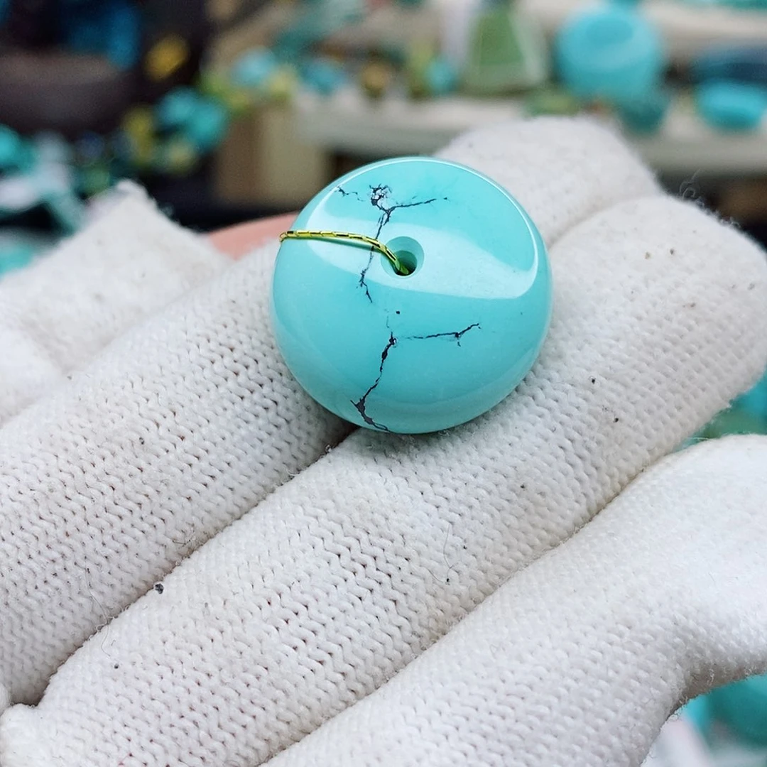 绿松石颈饰未镶嵌