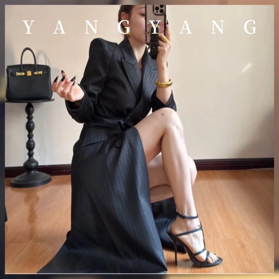 YANGYANG洋洋 春季爆款气质修身亮丝条纹风衣裙