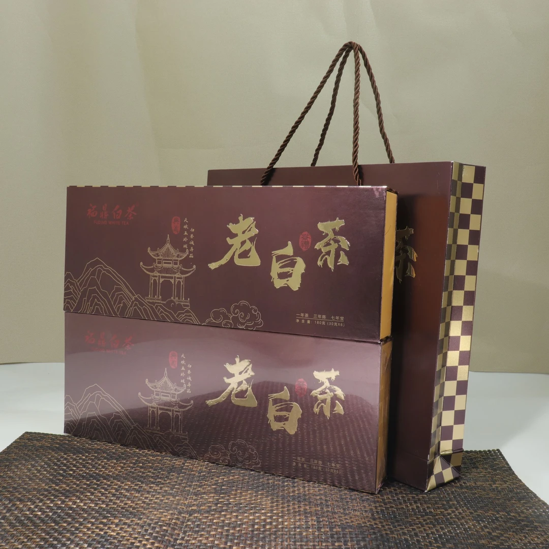 2015福鼎白茶方片铁盒送礼装