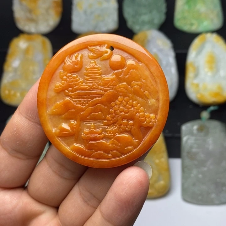 翡翠未镶嵌颈饰翡翠