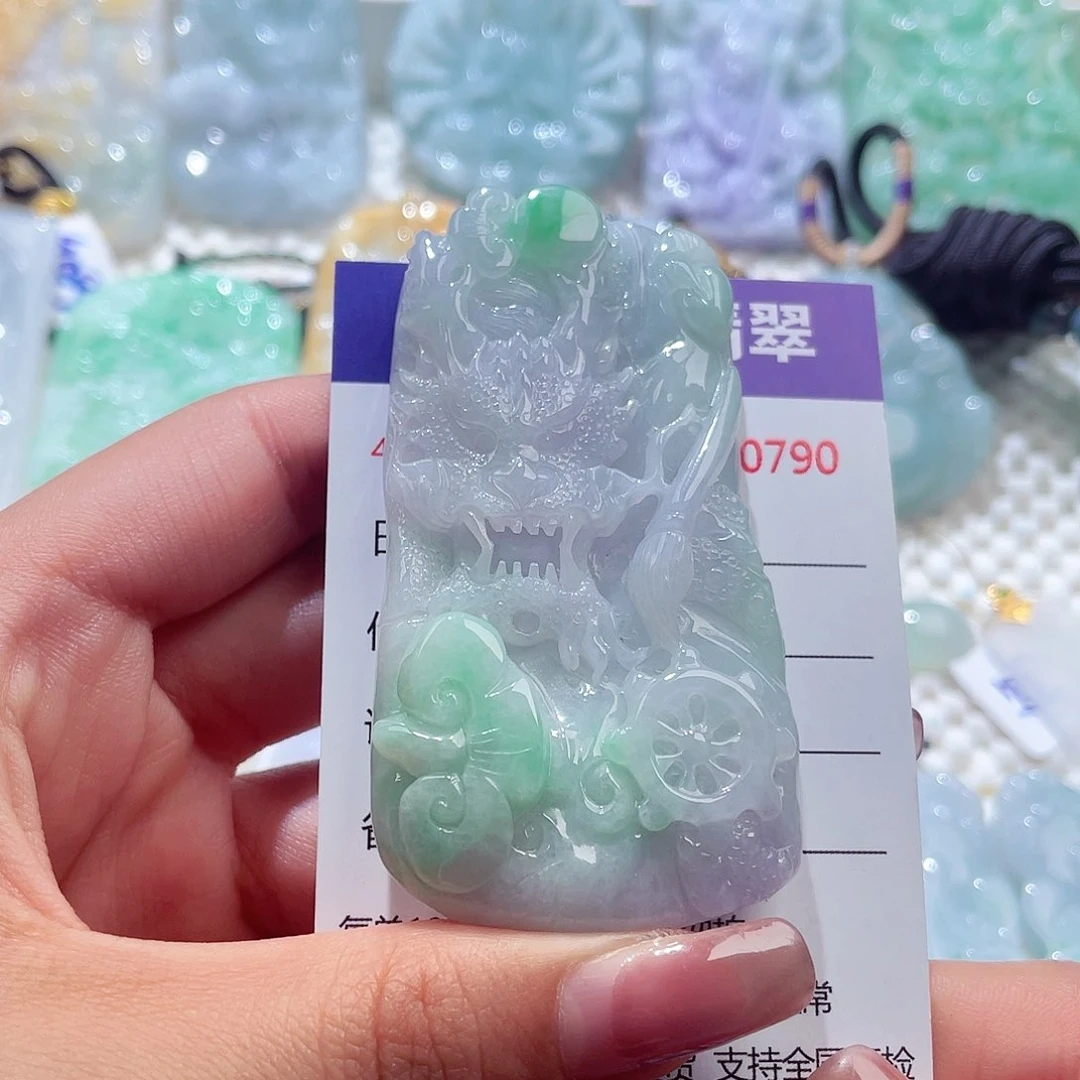 颈饰未镶嵌翡翠龙
