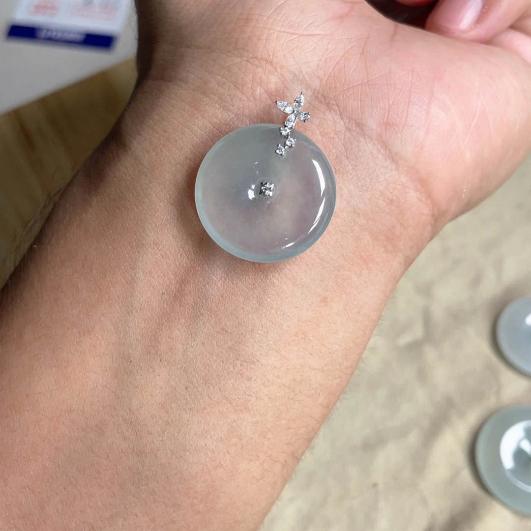 翡翠未镶嵌颈饰22.9+4.8