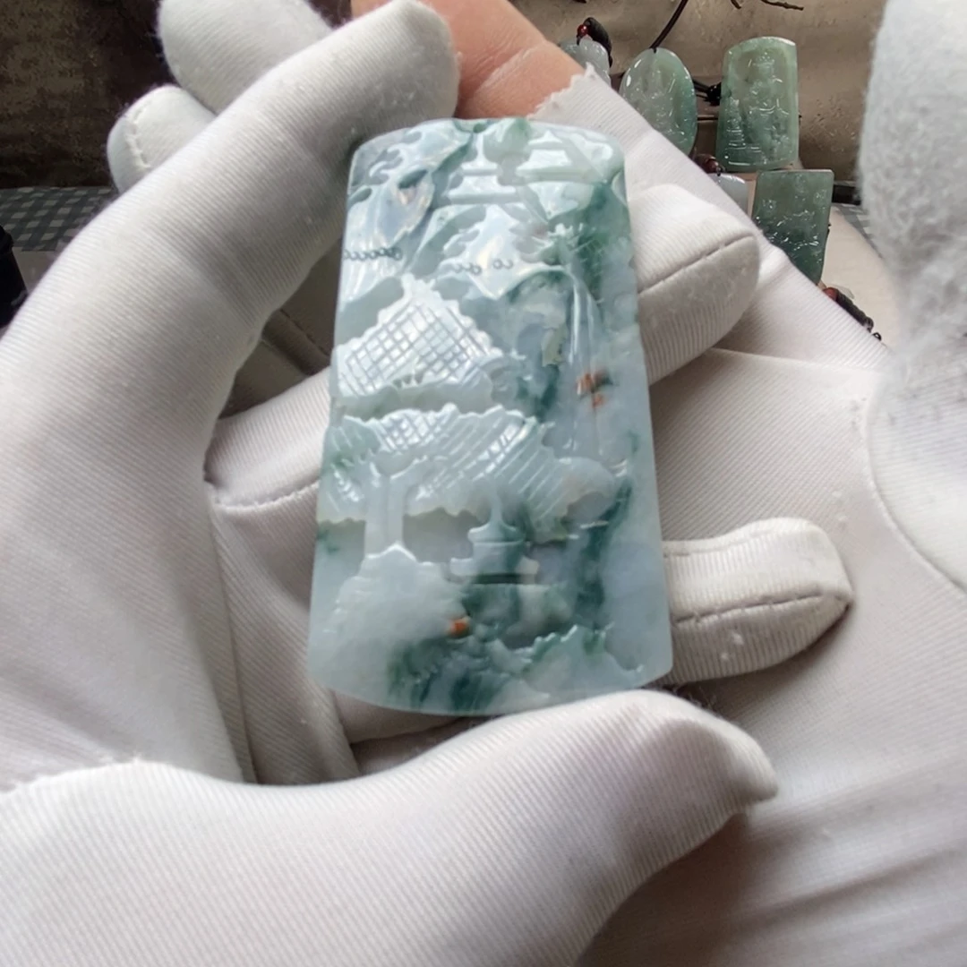 翡翠颈饰未镶嵌天然