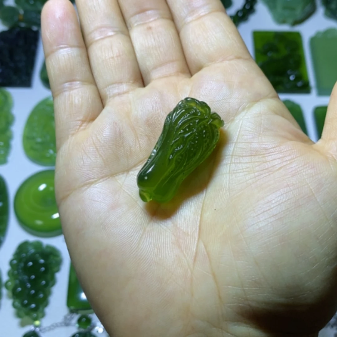 【闪购商品】未镶嵌蛇纹石玉颈饰