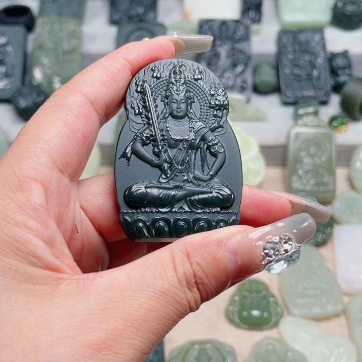 和田玉未镶嵌颈饰