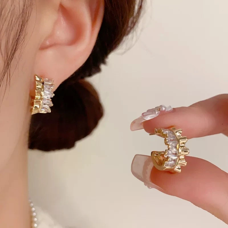 铜合金合成锆石耳饰 气质轻奢时尚百搭复古法式小众耳环QC4528
