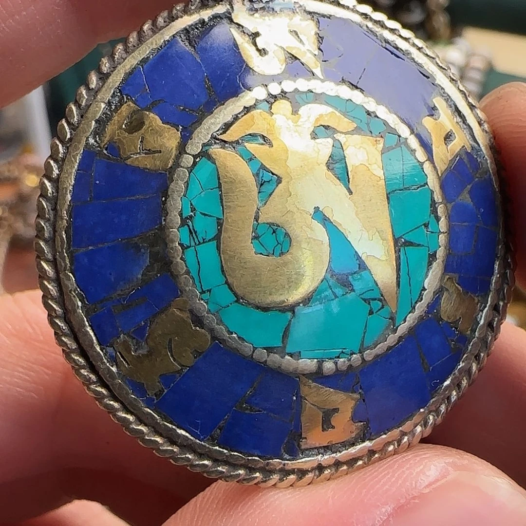 尼泊尔双面吊坠百搭