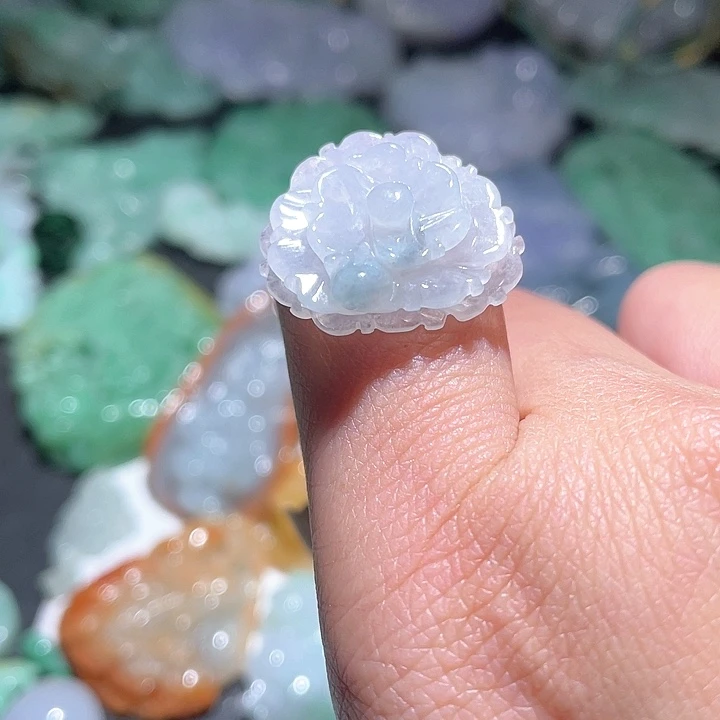 颈饰未镶嵌翡翠天