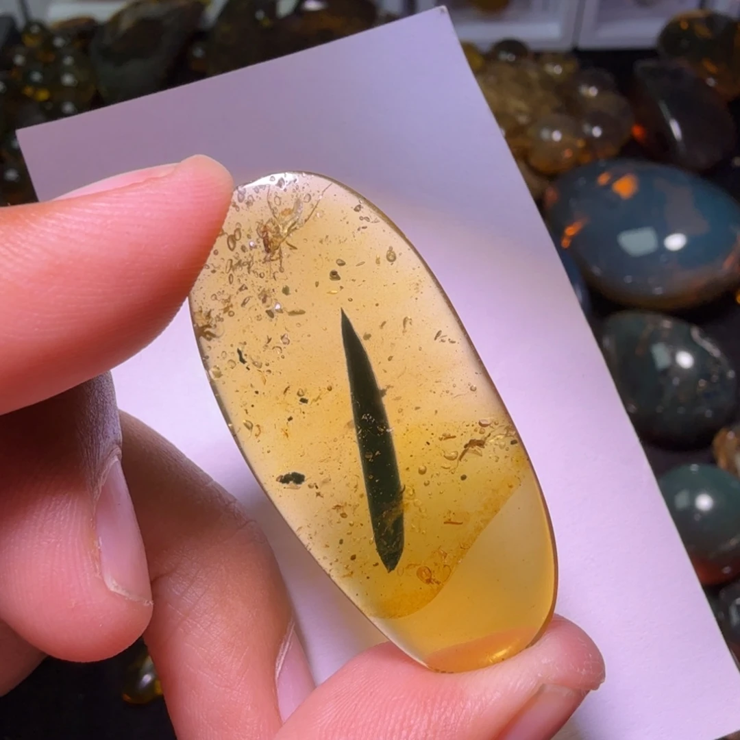 木***可琥珀未镶嵌裸石，，，