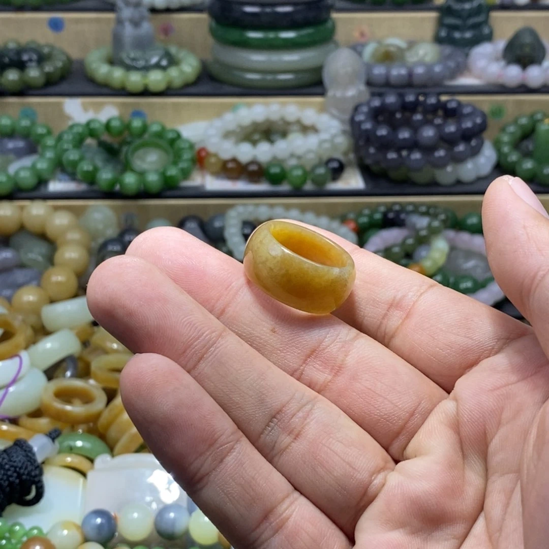 未镶嵌和田玉手链k***o