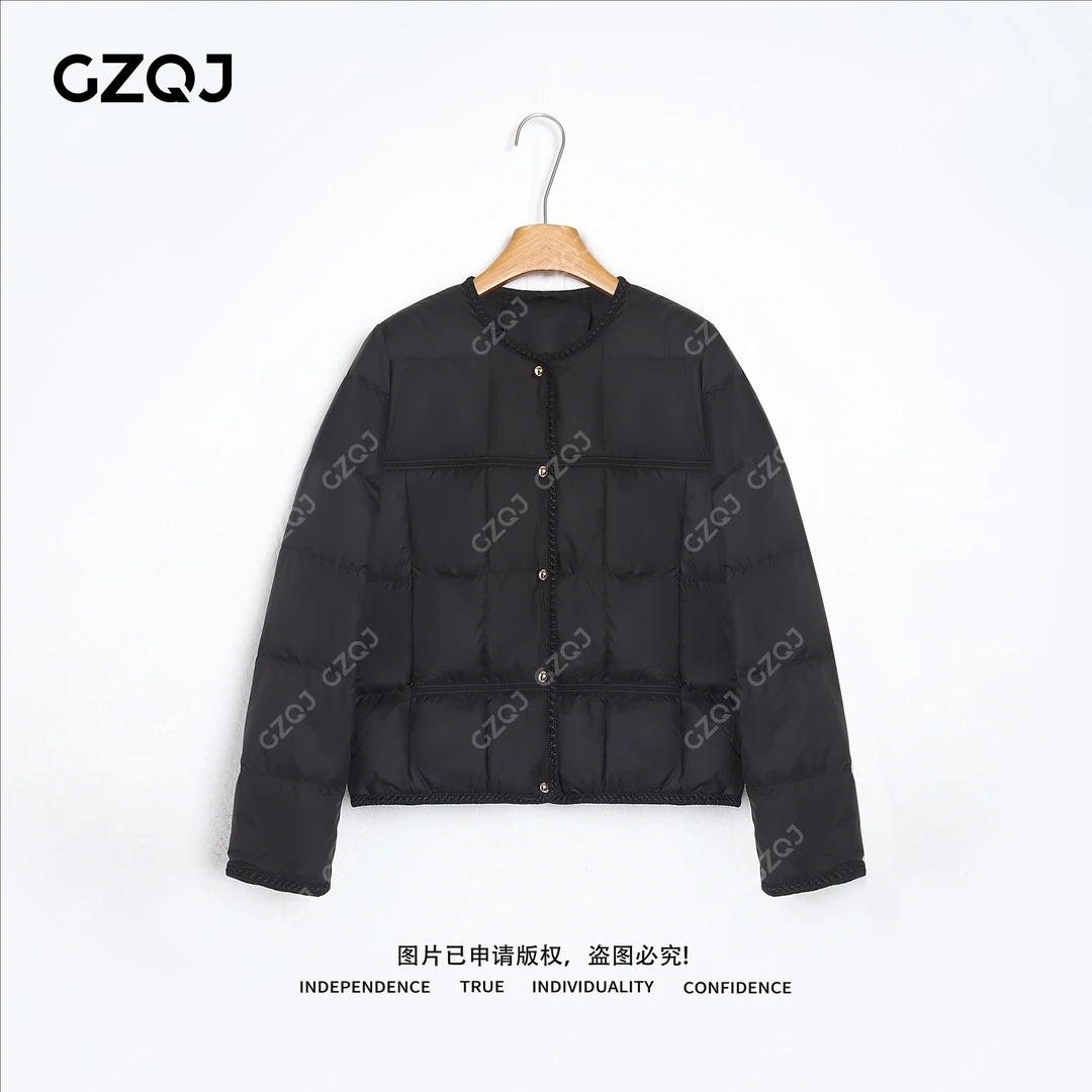 老琴私服【墨尔本】90白鸭绒圆领金属扣羽绒服外套女冬款 3726