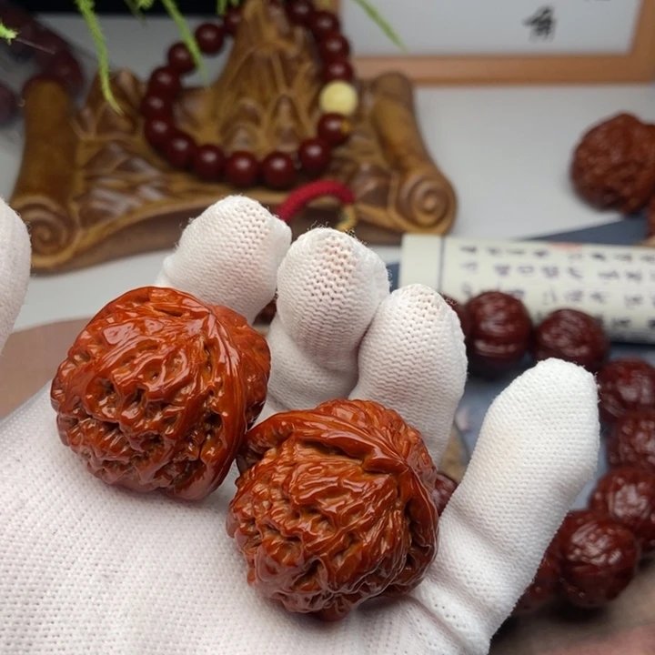 福***王文玩核桃吊坠白狮子白狮子白狮子