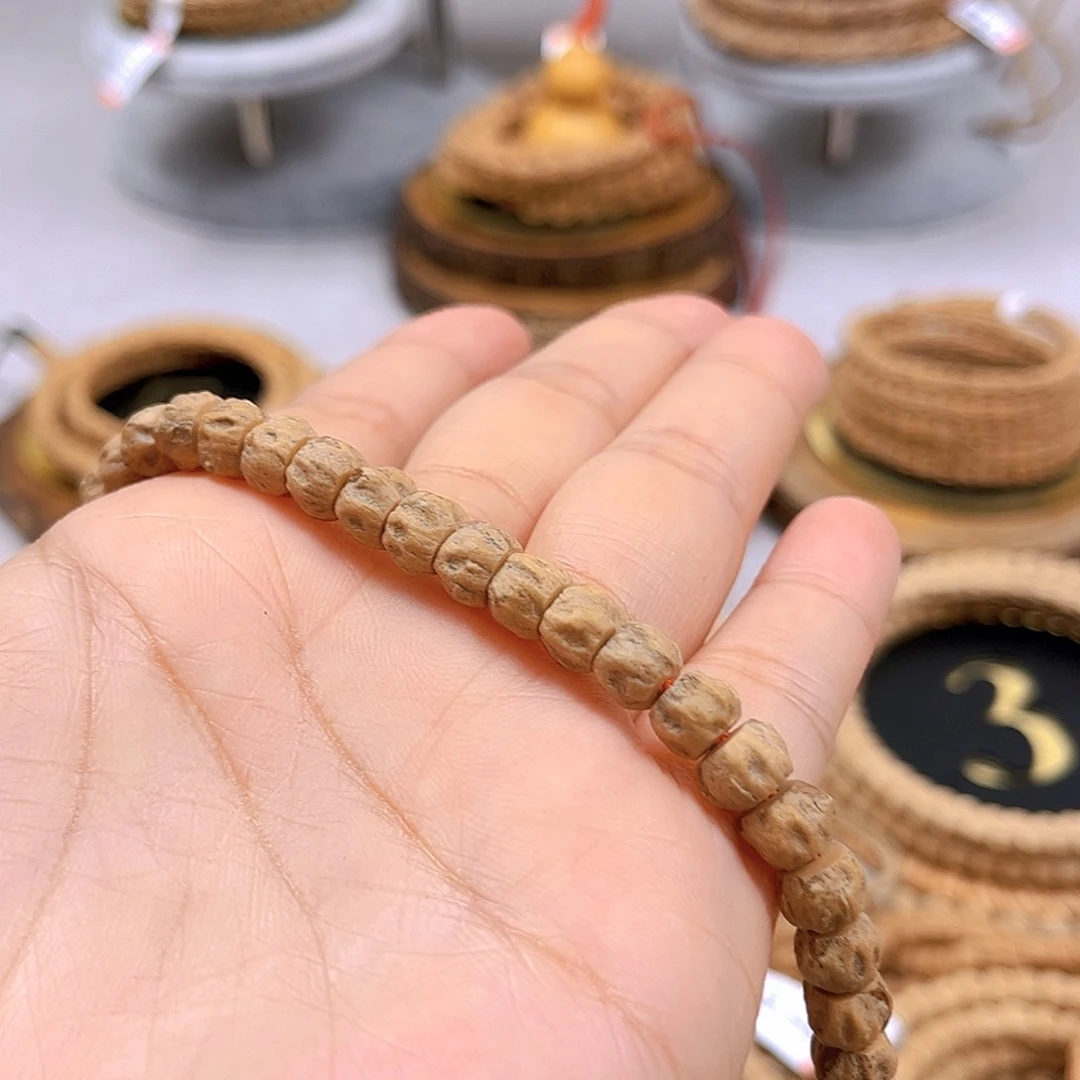 柏香籽/百香籽吊坠@****）