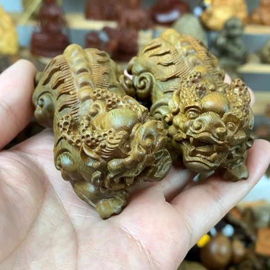 花梨木类绿檀木貔貅一对2个