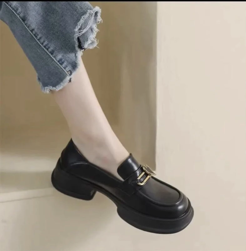 扣号断码女鞋（偶有瑕疵 介意勿拍）