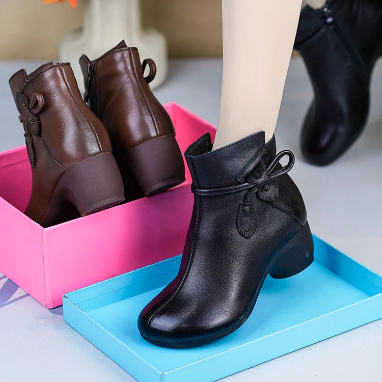 J88962秋冬单靴真皮中粗跟马丁靴休闲软底高帮女鞋手工复古妈妈鞋