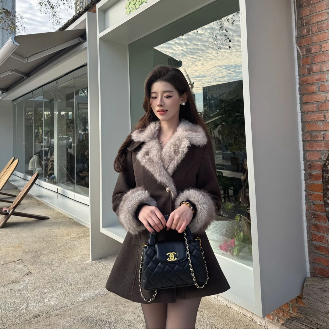 复古千金氛围感带毛翻毛领双排扣毛呢外套女装气质2026新款爆款