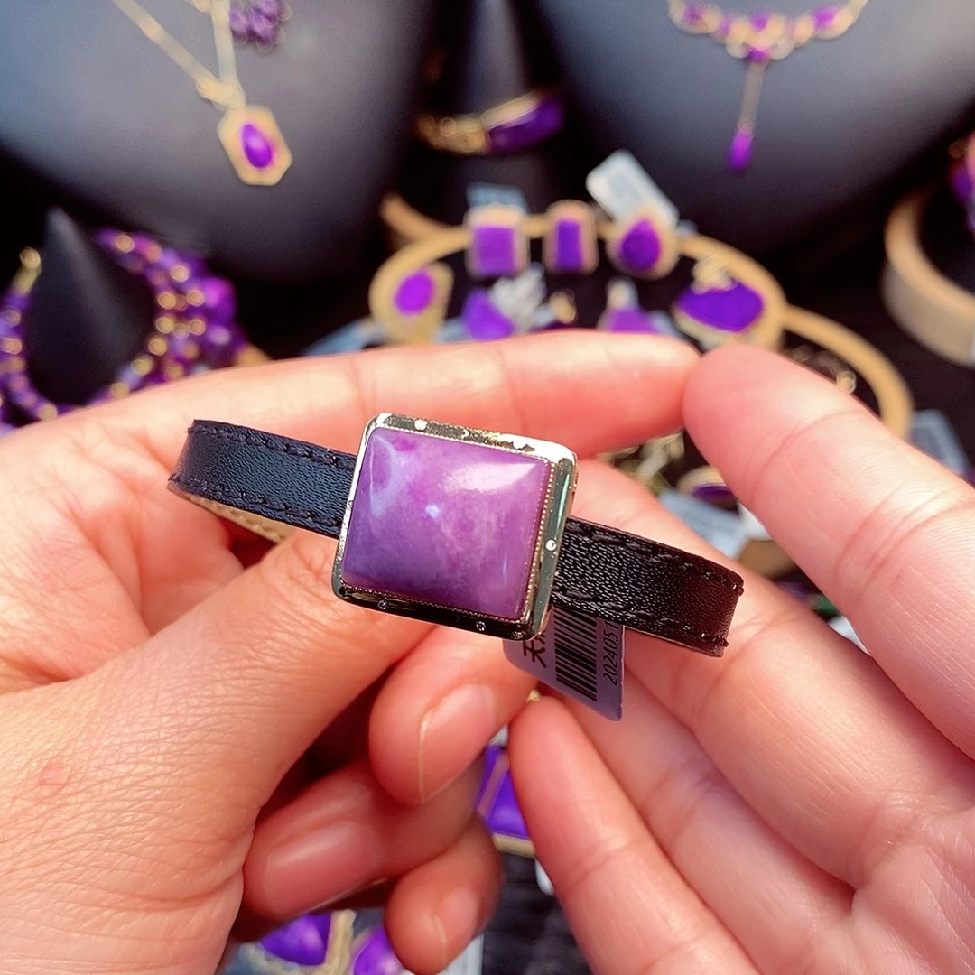 苏纪石（舒俱来）手牌18K金镶嵌