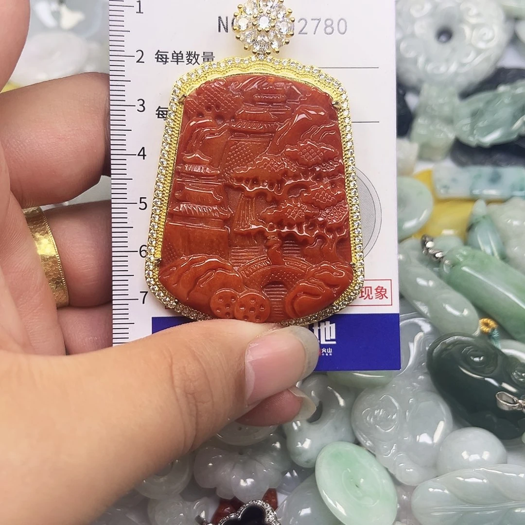 翡翠未镶嵌吊坠(不含链)