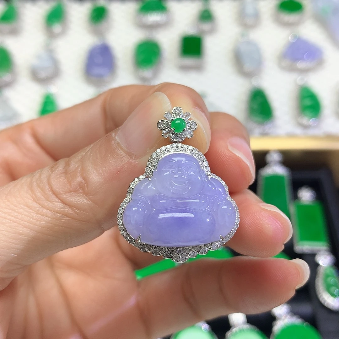 18K金镶嵌翡翠耳饰吊坠