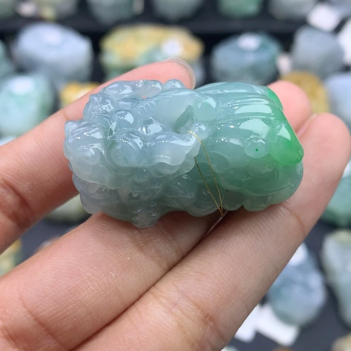 翡翠未镶嵌颈饰天然缅甸翡翠